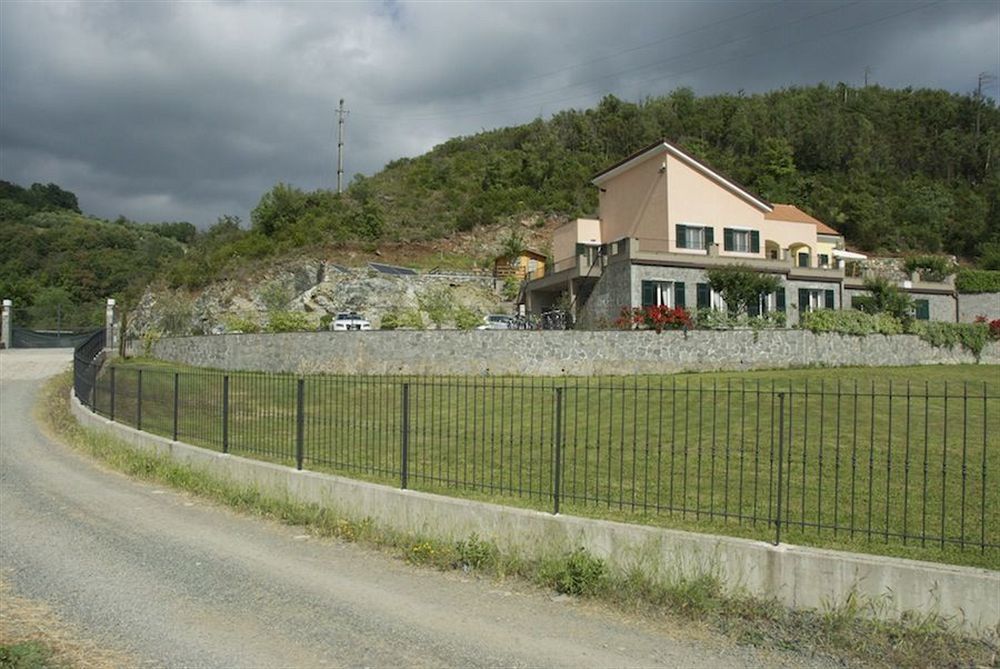 קזארצה ליגורה B&B Villa Luisa מראה חיצוני תמונה